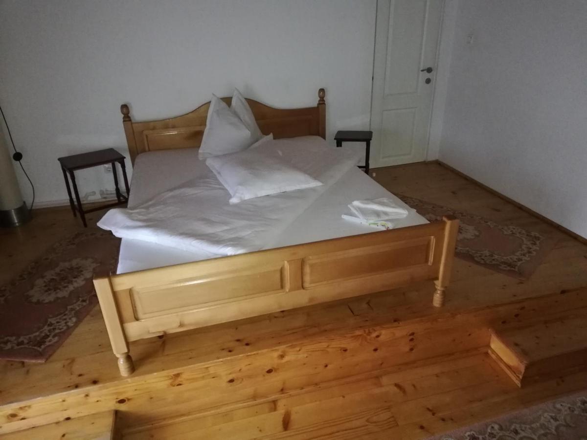 Casa Doina 호텔 부스테니 외부 사진